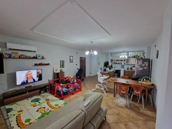 Durres, shitet apartament 3+1+Aneks+Ballkon Kati 7, 157 m² 230.000 € (Rruga Aleksander Goga)