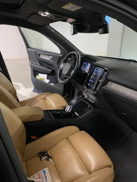 Tirane, shitet  Volvo XC40 Inscription D3 2.0 nafte viti 2020 Nafte, e zeze automatik Klima 93,000 km