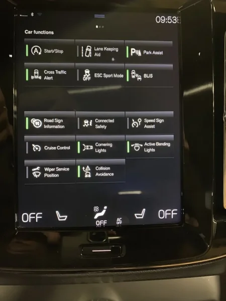 Tirane, shitet  Volvo XC40 Inscription D3 2.0 nafte viti 2020 Nafte, e zeze automatik Klima 93,000 km