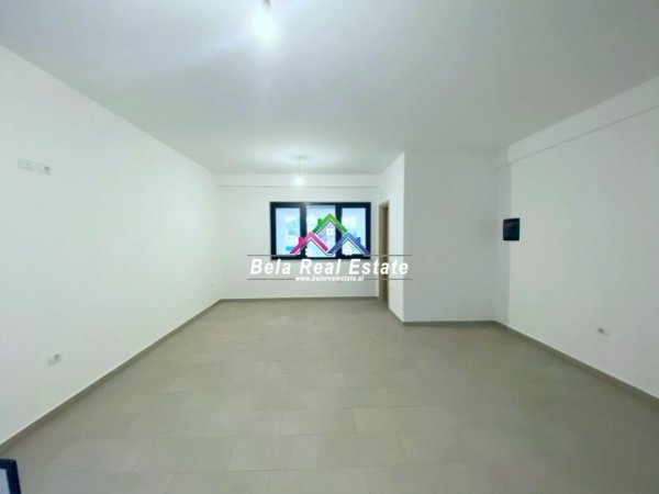 Tirane, jepet me qera dyqan Kati 0, 45 m² 350 € (kompleksin Green city)