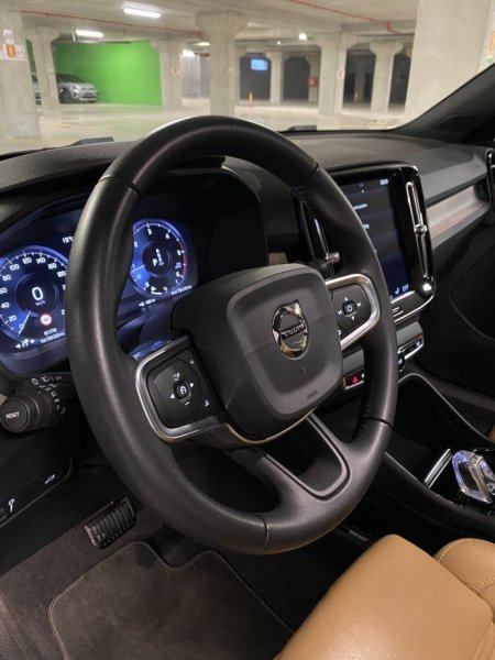 Tirane, shitet  Volvo XC40 Inscription D3 2.0 nafte viti 2020 Nafte, e zeze automatik Klima 93,000 km