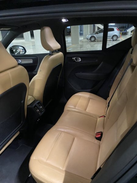 Tirane, shitet  Volvo XC40 Inscription D3 2.0 nafte viti 2020 Nafte, e zeze automatik Klima 93,000 km