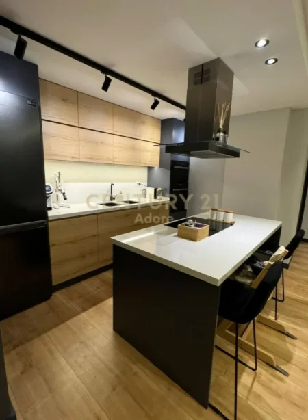 Tirane, shitet apartament 2+1 Kati 1, 115 m² 239.000 € (Kodra e Diellit)