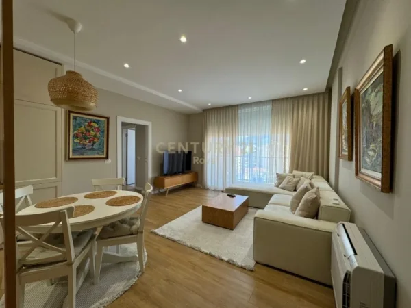 Tirane, jepet me qera apartament 2+1 Kati 7, 96 m² 1.200 € (Rruga e Kavajës)