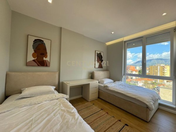 Tirane, jepet me qera apartament 2+1 Kati 7, 96 m² 1.200 € (Rruga e Kavajës)