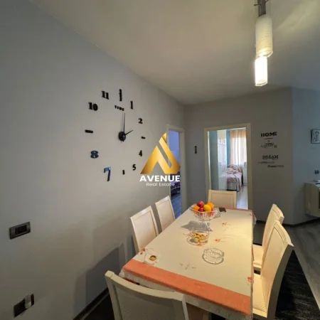 Tirane, shitet apartament 2+1+Ballkon Kati 6, 106 m² 140.000 € (Rruga 3 Deshmoret, Yzberisht, Tirane)