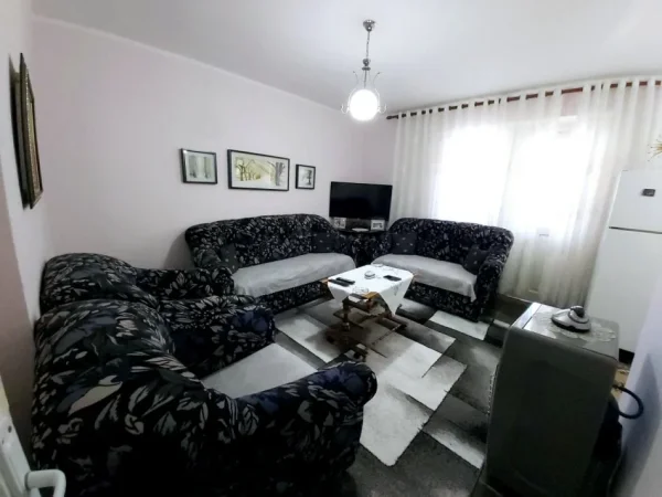 Elbasan, shitet apartament 2+1+Aneks+Ballkon Kati 5, 75 m² 40.000 € (Rr.Beqir Dardha)