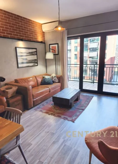 Tirane, shitet apartament 2+1 Kati 3, 107 m² 195.000 € (Unaza e Re)