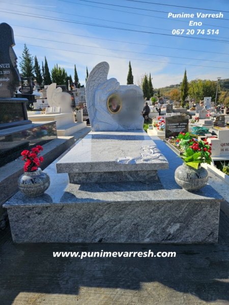 Tirane, ofroj Punime Varresh - Modele Varresh Me Engjell Granit