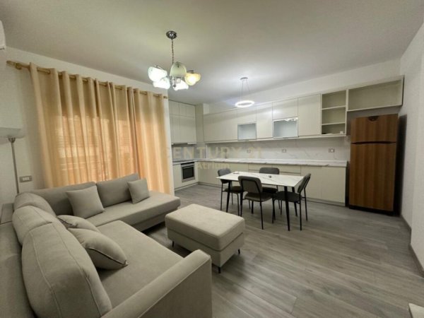 Tirane, jap me qera apartament 2+1+2 , 97 m² 700 € (Liqeni i Thatë)