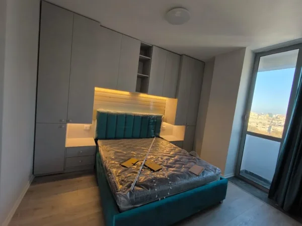 Tirane, jepet me qera apartament 1+1 Kati 5, 55 m² 520 € (Ali Demi, prane Fushes)