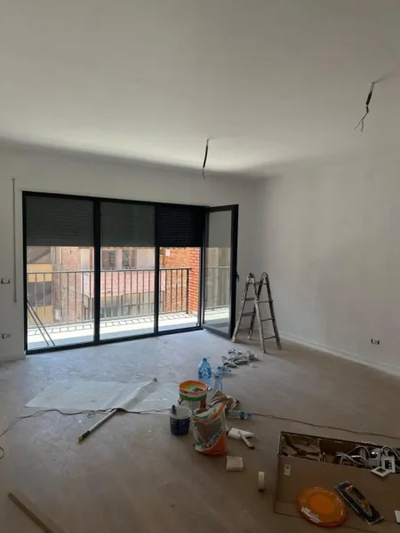 Tirane, jepet me qera ambjent biznesi Kati 2, 67 m² 800 € (Myslym Shyqy)