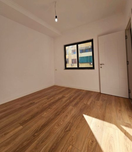 SHITET APARTAMENT 1+1/Zona Ish Nisharaku