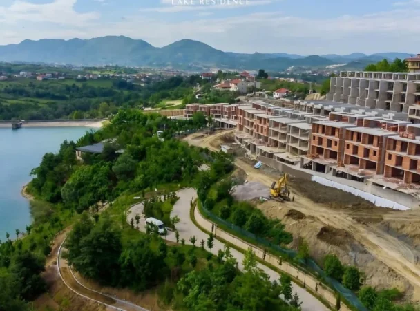 Tirane, shitet apartament 3+1 Kati 3, 438 m² 485.000 € (Farke)