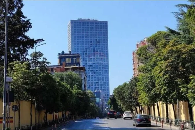 Tirane, jepet me qera apartament 1+1 Kati 1, 45 m² 300 € (RRUGA E ELBASANIT)