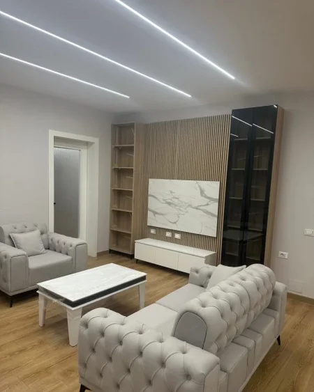 Tirane, shitet apartament 2+1+Ballkon Kati 6, 92 m² 180.000 € (Kodra e Diellit)