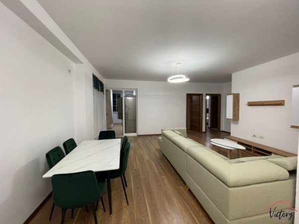 Tirane, jepet me qera apartament 2+1 Kati 4, 120 m² 500 € (Kinostudio)