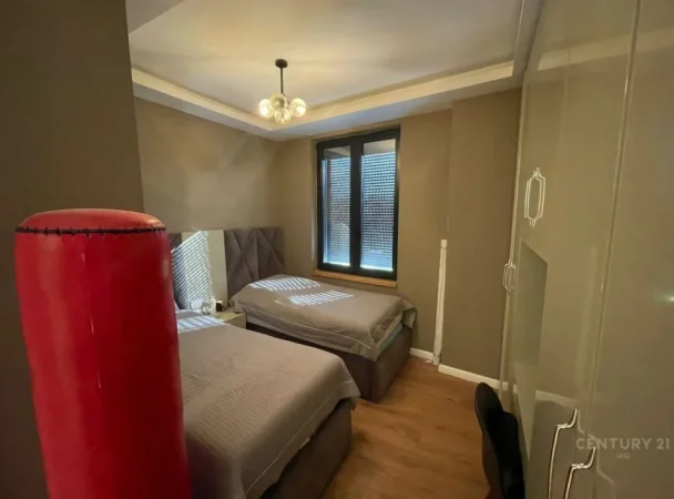 Tirane, shitet apartament 3+1 Kati 3, 154.000 m² 540.000 € (Rruga e Elbasanit)