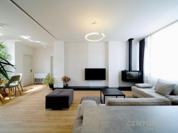 Tirane, jap me qera apartament 2+1+2 , 100 m² 1.000 € (Komuna e Parisit)