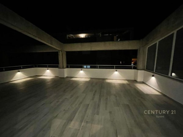 Tirane, jap me qera apartament 2+1+2 , 216 m² 1.200 € (Sauk i Ri)
