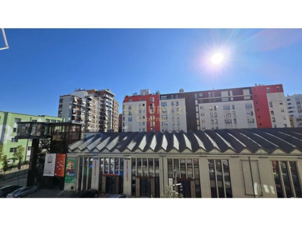 Tirane, jap me qera apartament 1+1 , 73 m² 600 € (Liqeni i Tiranës)