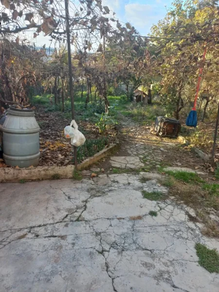 Tirane, shitet Vile 3 Katshe Kati 3, 421 m² 115.000 € (Nikoll ivanaj)