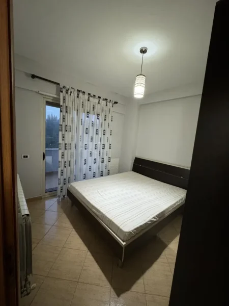 jepet me qera apartament Kati 3, 80 m² 450 €