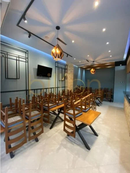 Tirane, shitet ambjent biznesi Kati 0, 70 m² 200.000 € (Astiri, Tirana, Albania)