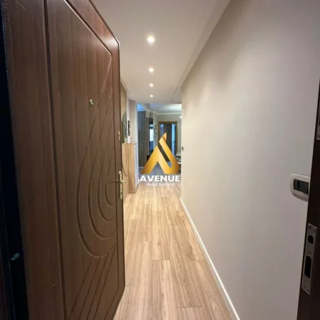 Tirane, shitet apartament 2+1+Ballkon Kati 9, 112 m² 235.000 € (myslym shyri)