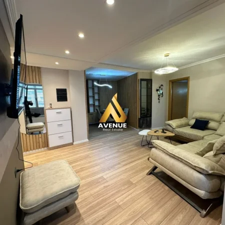 Tirane, shitet apartament 2+1+Ballkon Kati 9, 112 m² 235.000 € (myslym shyri)