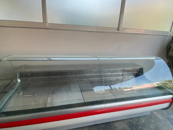 Tirane, shes Frigorifer Frigorifer Banak