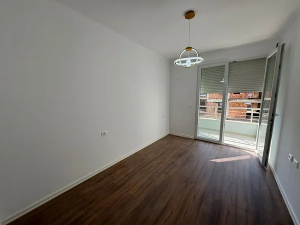 Tirane, shitet apartament 1+1 Kati 4, 63 m² 119.000 € (Kopshti Zoologjik)