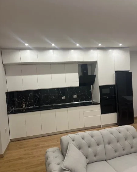 Tirane, shitet apartament 2+1+Ballkon Kati 5, 92 m² 180.000 € (Kodra e Diellit)