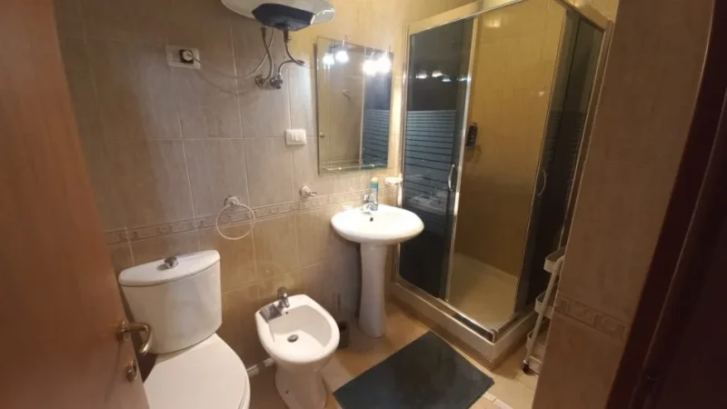 Tirane, jepet me qera apartament 2+1+Aneks+Ballkon Kati 7, 140 m² 750 € (Rruga Dervish Hima)