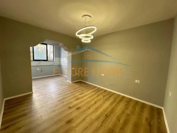 Tirane, shitet apartament 2+1 Kati 1, 75 m² 187.500 € (Myslym Shyri)