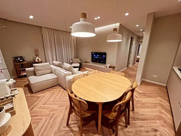 Tirane, shitet apartament 2+1 , 110 m² (TEG)