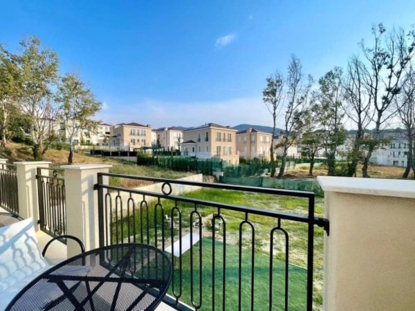 Tirane, jepet me qera Vile 3+1 , 320 m² (Collina Verde)