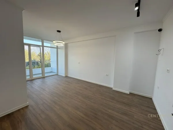 Tirane, shes apartament 1+1+Aneks+Ballkon Kati 3, 63 m² 120.000 € (KOPSHTI BOTANIK)
