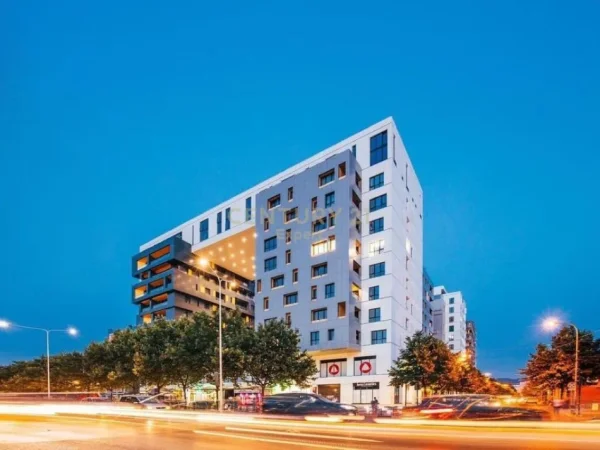 Tirane, shes ambjent biznesi Kati 1, 1.216 m² 2.450.000 € (Square 21)
