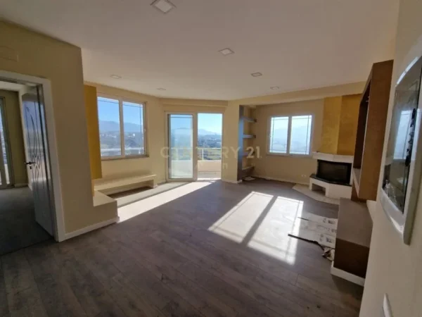 Tirane, jepet me qera hotel Kati 5, 677 m² 5.000 € (Farke)