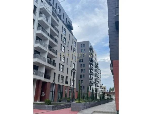 Tirane, jepet me qera apartament 2+1+Aneks+Ballkon Kati 2, 97 m² 800 € (Don Bosko)