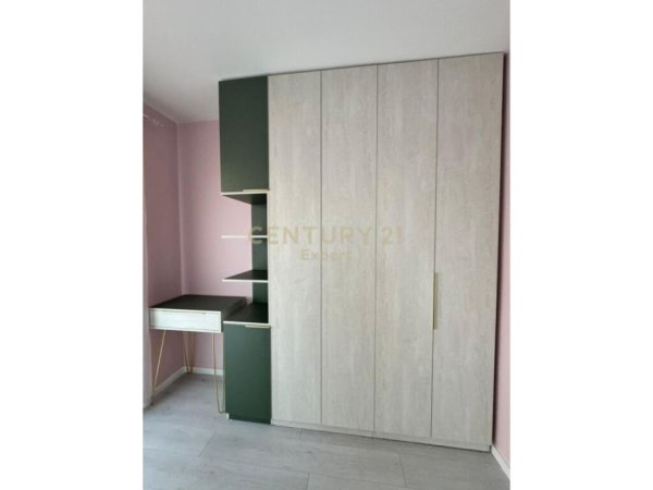 Tirane, jepet me qera apartament 2+1+Aneks+Ballkon Kati 2, 97 m² 800 € (Don Bosko)