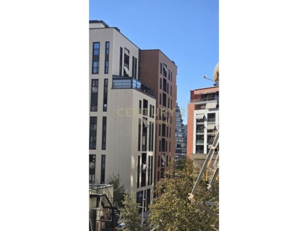 Tirane, jepet me qera apartament 1+1+Aneks+Ballkon Kati 3, 73 m² 600 € (Art Turbina)