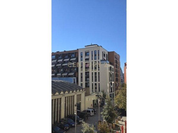 Tirane, jepet me qera apartament 1+1+Aneks+Ballkon Kati 3, 73 m² 600 € (Art Turbina)