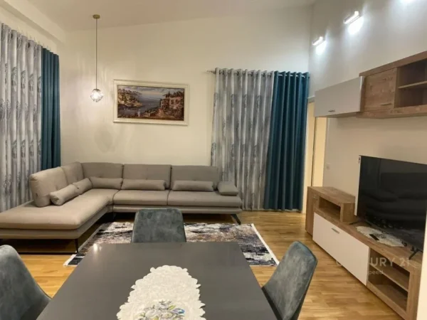 Tirane, jepet me qera apartament 2+1+Aneks+Ballkon Kati 4, 216 m² 1.200 € (Touch of the Sun)