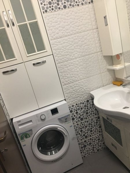 Tirane, jepet me qera apartament 1+1+Aneks+Ballkon, 40,000 Lekë, Kati 2, 62 m² (Rruga Petro Nini Luarasi)