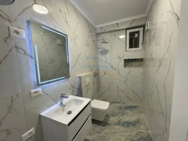 Tirane, shitet apartament 1+1 Kati 4, 63 m² 119.000 € (Kopshti Botanik)