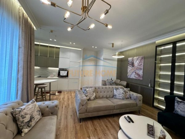 Tirane, jepet me qera apartament 2+1 Kati 11, 126 m² 1.450 € (Rruga e Elbasanit)