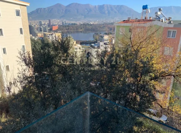 Tirane, shitet apartament duplex 2+1+Ballkon Kati 2, 186 m² 250.000 € (Kopshti Botanik)