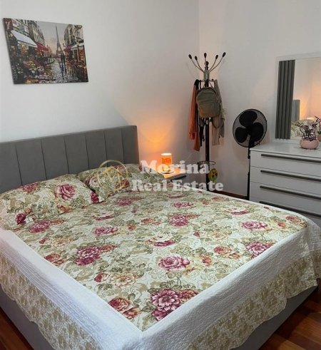 Tirane, jepet me qera Vile 2+1 Kati 1, 250 m² 400 € (Ibe e Siperme)